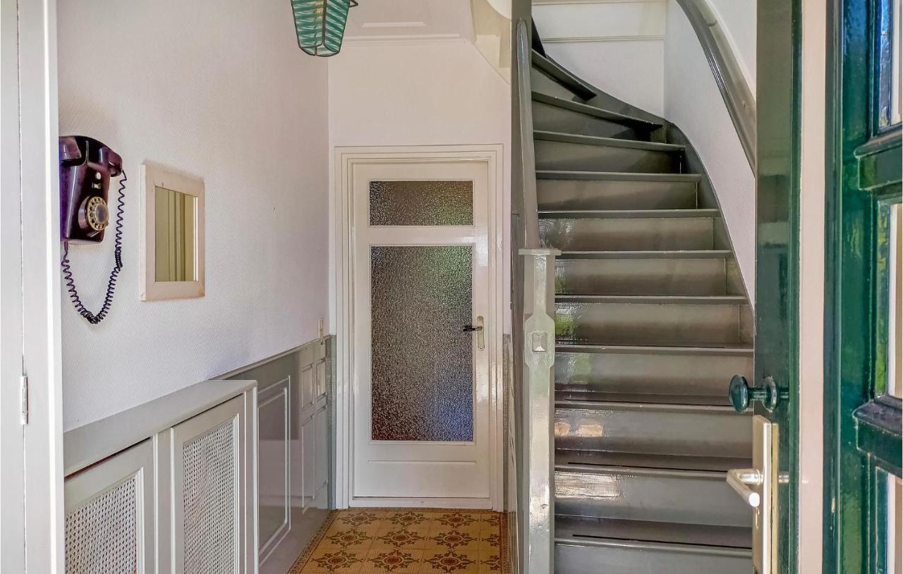 Gorgeous Home In Scharendijke With Kitchen ภายนอก รูปภาพ